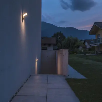 Lampada a muro LED SLV ORDI, 9W 740lm 3000K con sensore IP44 antracite 