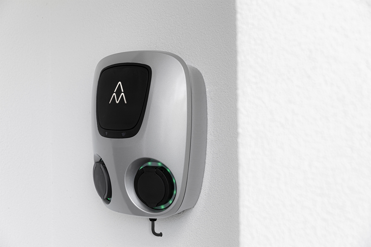 Ladestation Charge Amps Aura 2 x 22kW, WLAN, LAN, RFID