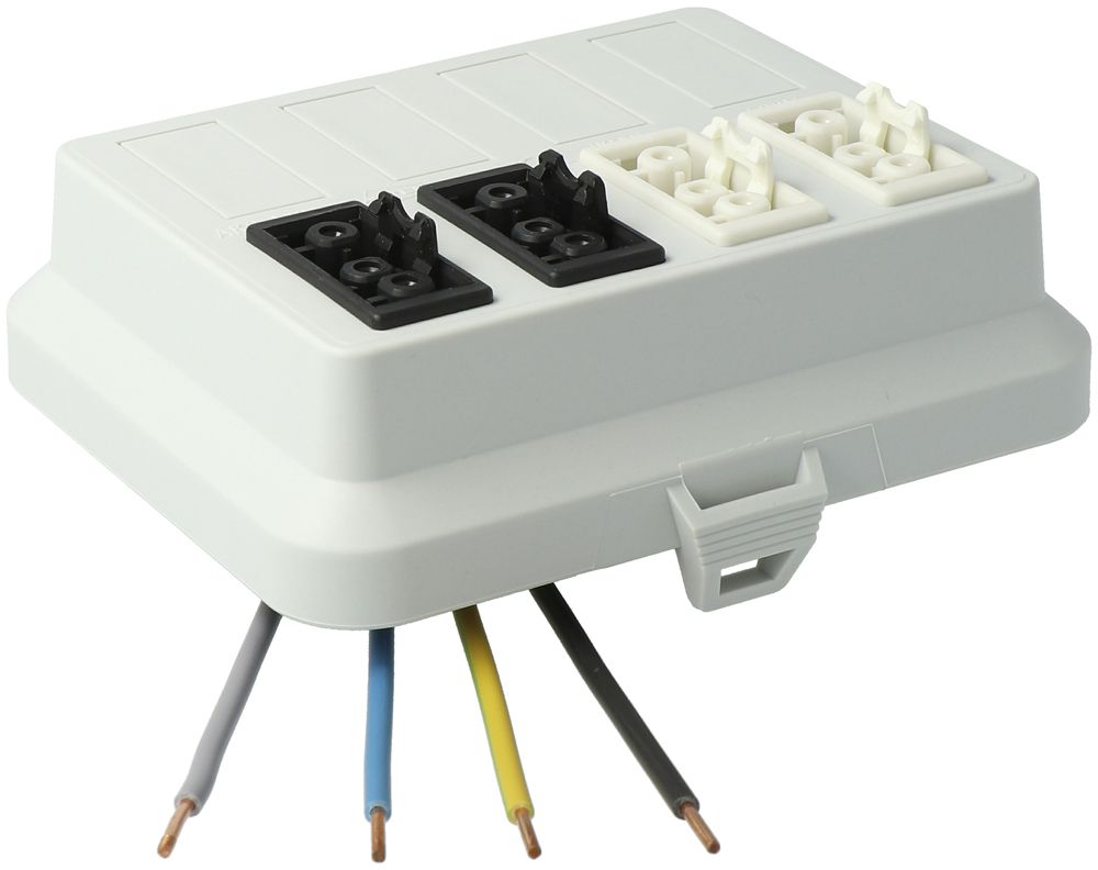 Frontteil in: 4P H07V-U, out: je 2x3P sw L1/ ws L2, Wieland