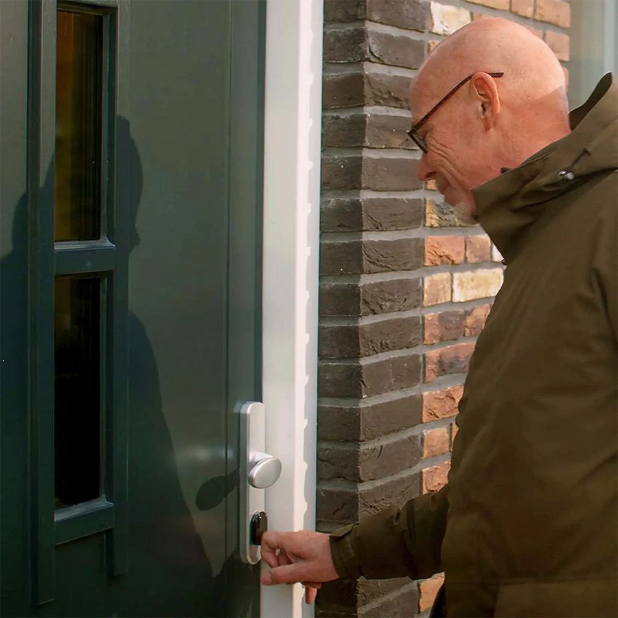 RF-Türschlossantrieb Shelly LOQED 1 284×69mm BLE/Wi-Fi schwarz