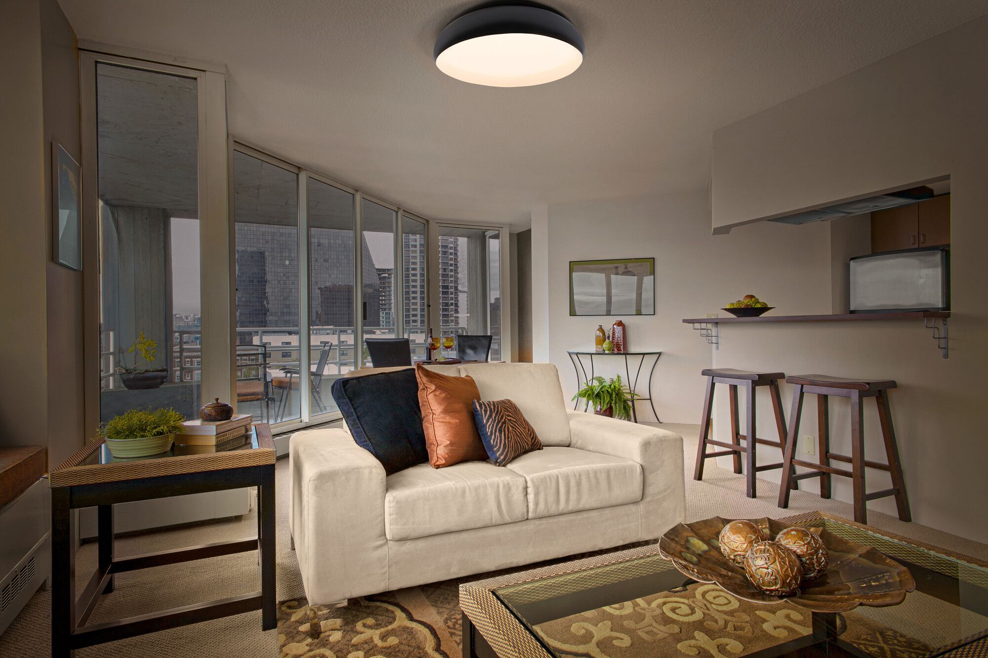 LED-Deckenleuchte LEDVANCE Orbis Livia 16W 1000lm 830 Ø300×95mm schwarz/weiss