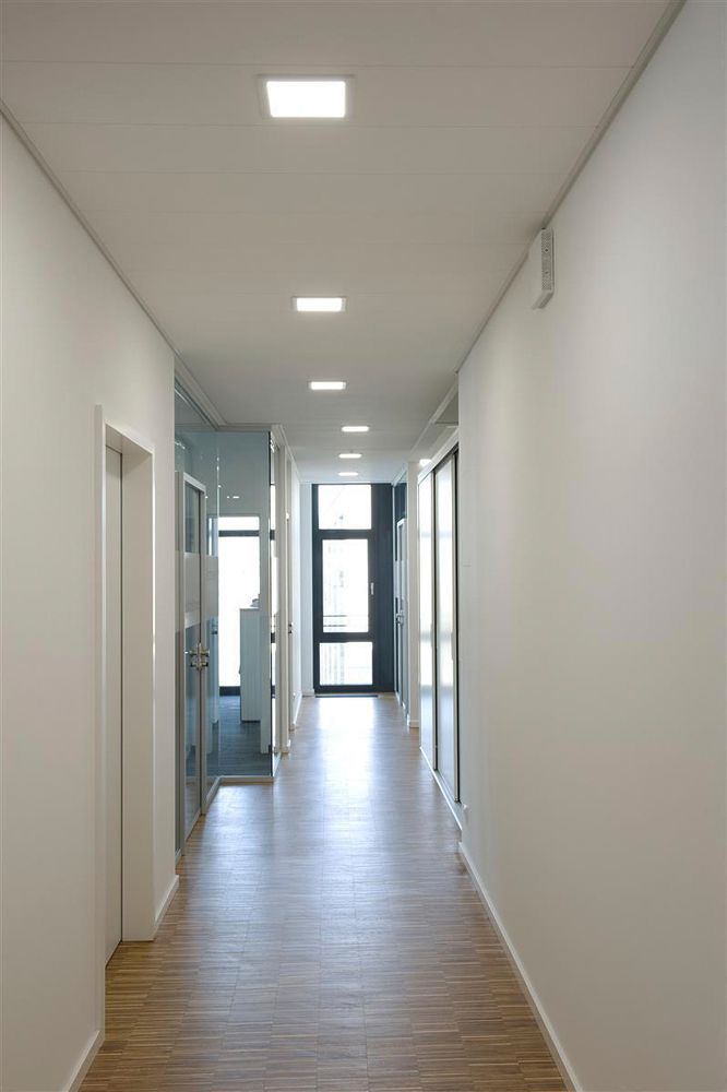 EB-LED-Deckenleuchte DOTLUX SQUAREeco 175×175mm 16W 1280lm 3000K IP20