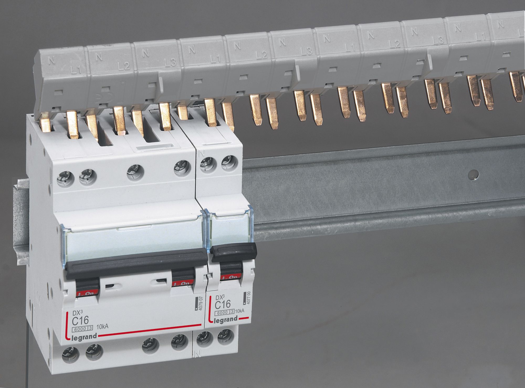 Leitungsschutzschalter Legrand C 4P 16A 6000A/10kA 3 Module