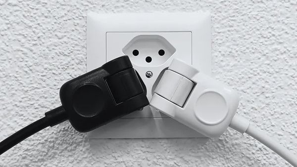 Câble de rallonge A. Steffen PVC 10A 250V 3×1mm² type 12 ↔ type 13 0.5m blanc