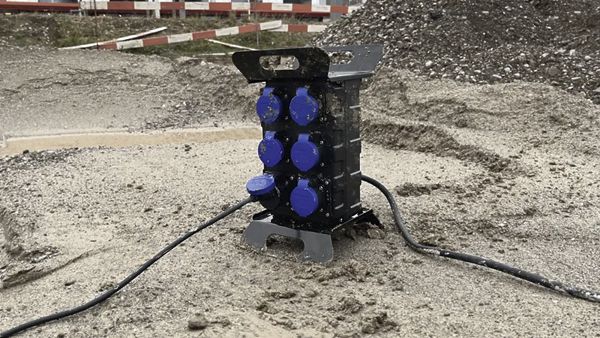 Stromverteiler A. Steffen mit ständer 6×T23 3p IP55 8m schwarz