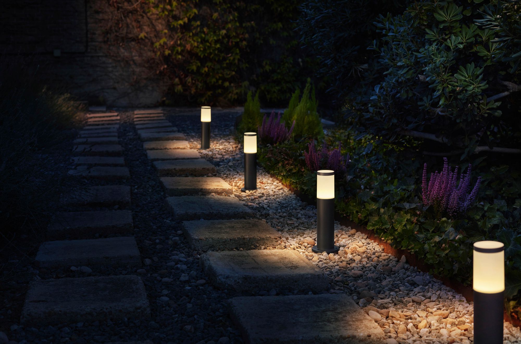 LED-Wegeleuchte Philips Utrecht 12V 600lm 2700K IP44 349mm an Kabel/Stecker