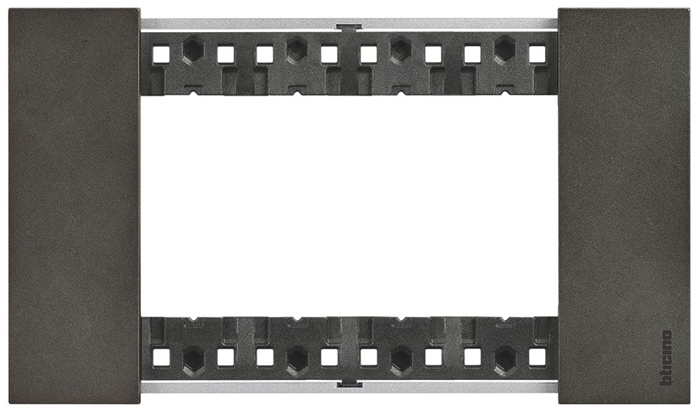 Cadre de recouvrement Living Now 4 modules 147.5×86mm space