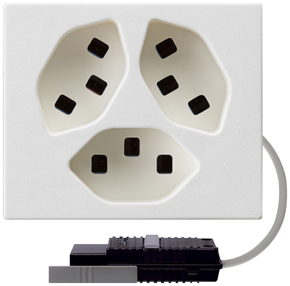 FLF-Steckdose Hager 3×Typ 23 mit Rundkabel-Dose L1 D weiss