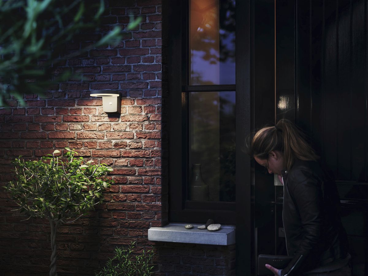 Applique LED Philips Zonal Solar RD IR SEN 1.3W 250lm 830 IP44 nero