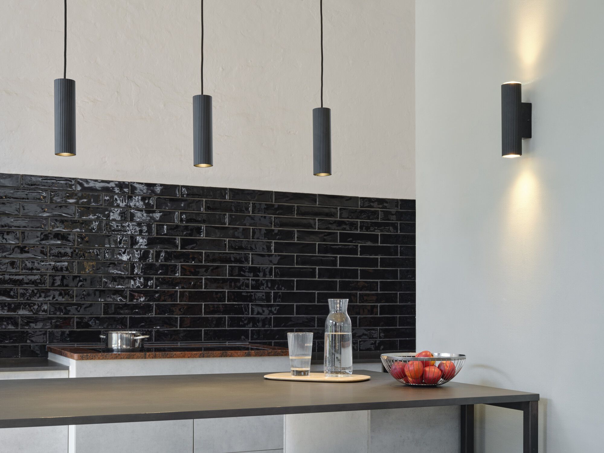 Applique LEDVANCE Decor Drums GU10 2×5W diretto/indiretto Ø55×200×85mm nero