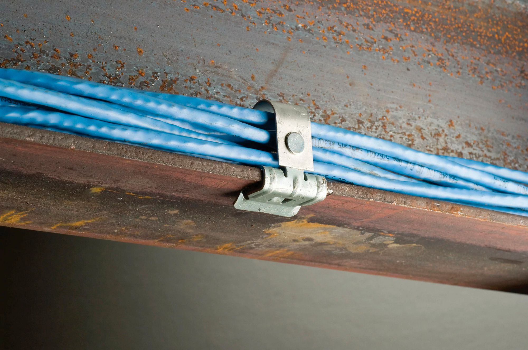 Clip d.rebord nVentCADDY à ouvrir a.la sangle d.sécurité acier à ressort 21…28mm