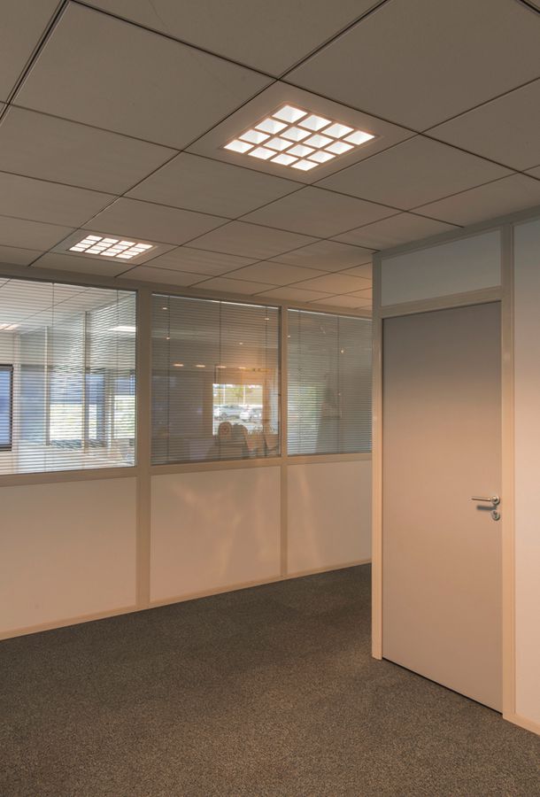 EB-LED-Deckenleuchte SLV PAVANO 600×600 700mA 25W 3200lm 3000K weiss