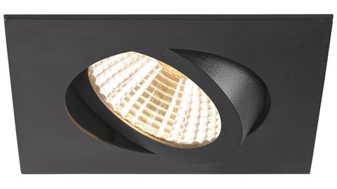 Orientierbar, Ausstrahlungswinkel kleiner 40°, Form quadratisch