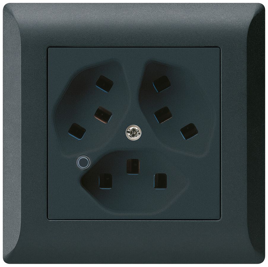 Presa INC Hager kallysto.line 3×T23 illuminato C nero