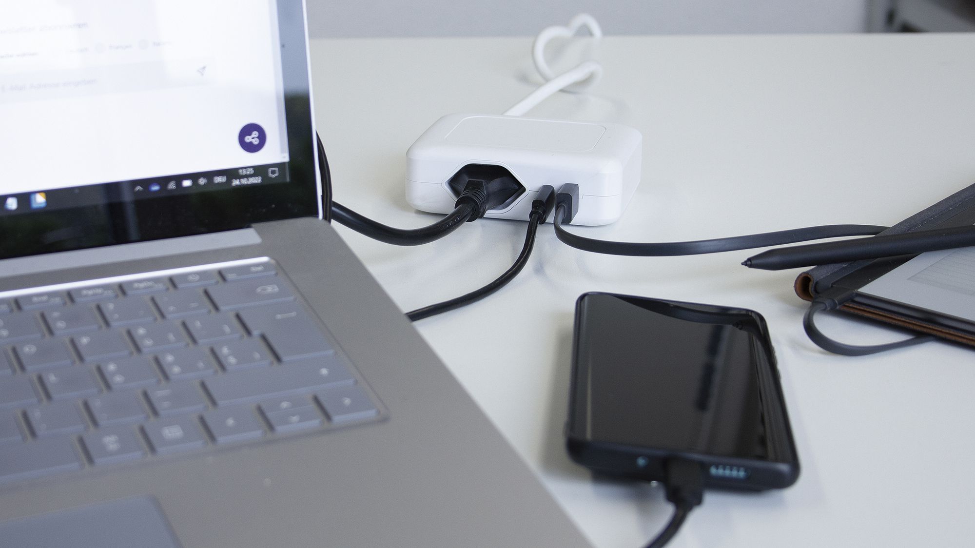 Ladestation Steffen IQ 1×T13 1×USB-A 1×USB-C weiss