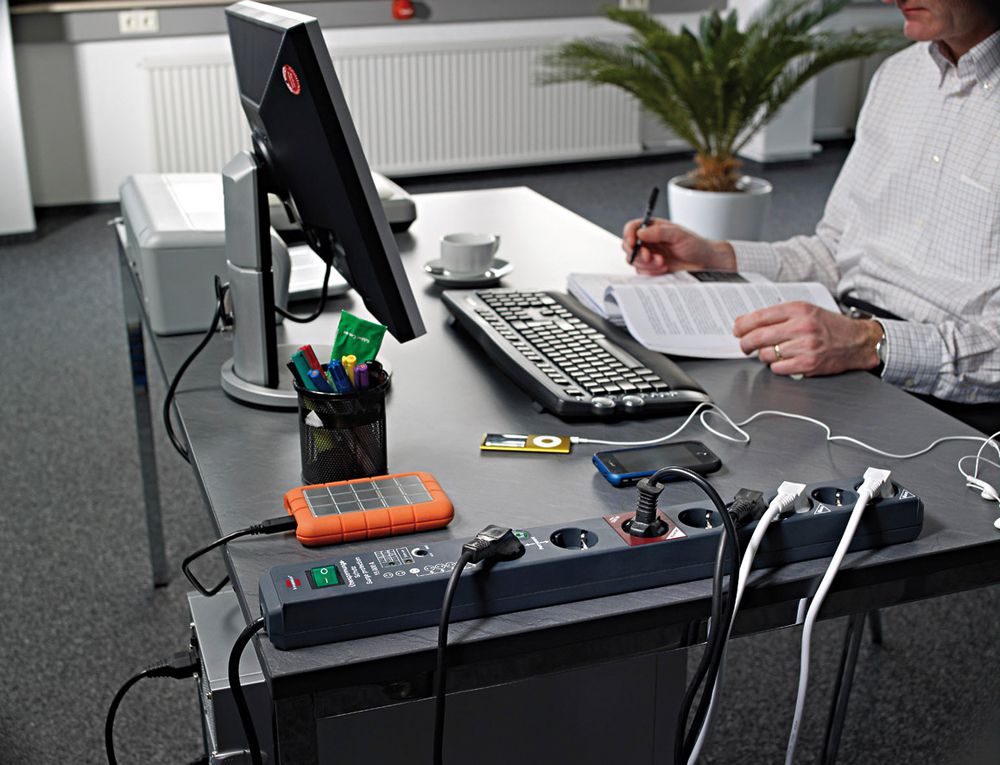 Prise multiple Secure-Tec interrupteur max.19500A 7+3 90°×T13 3m an