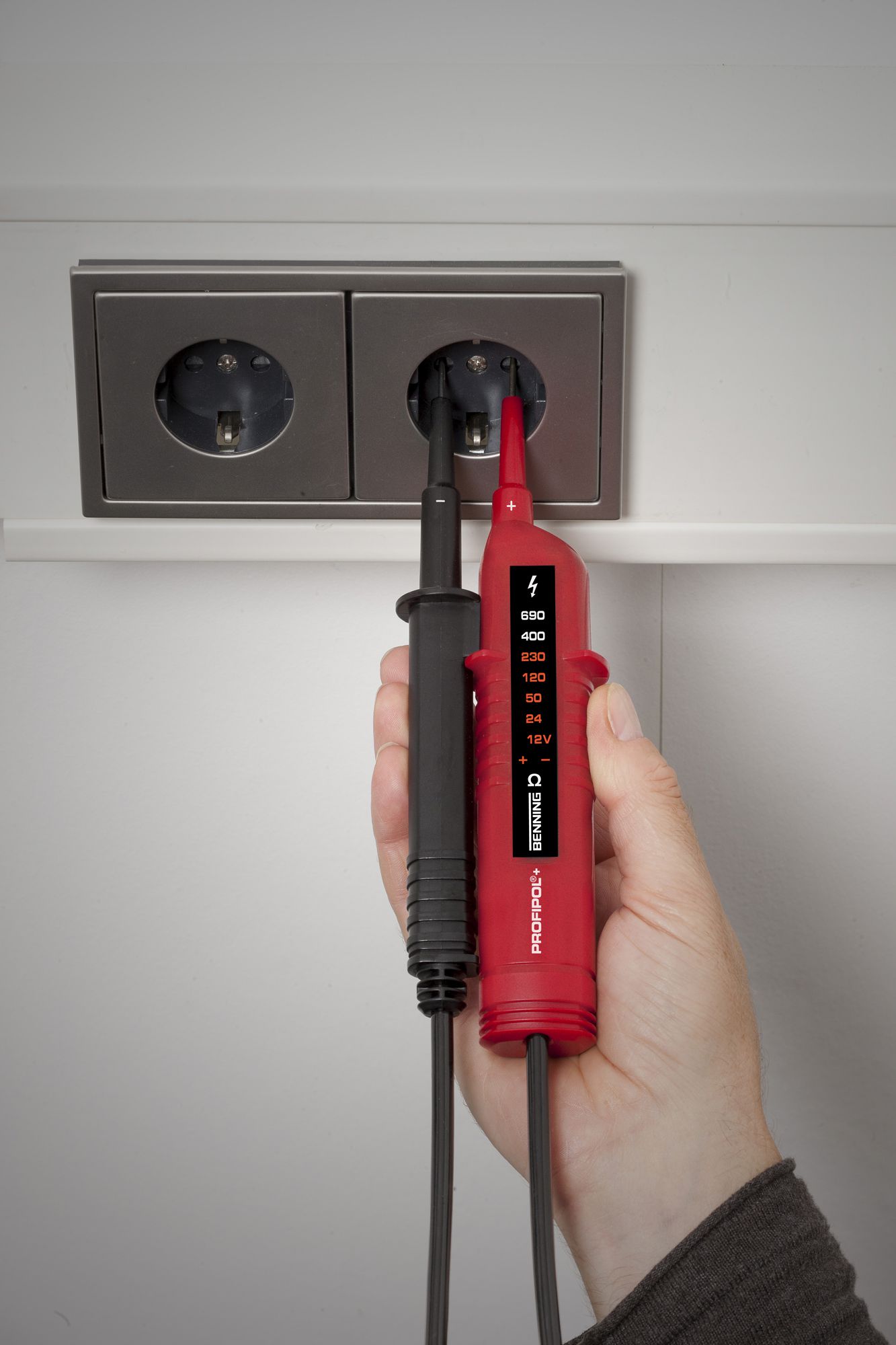 Spannungsprüfer Benning PROFIPOL+ 12…690VUC Cat II 600V IP54