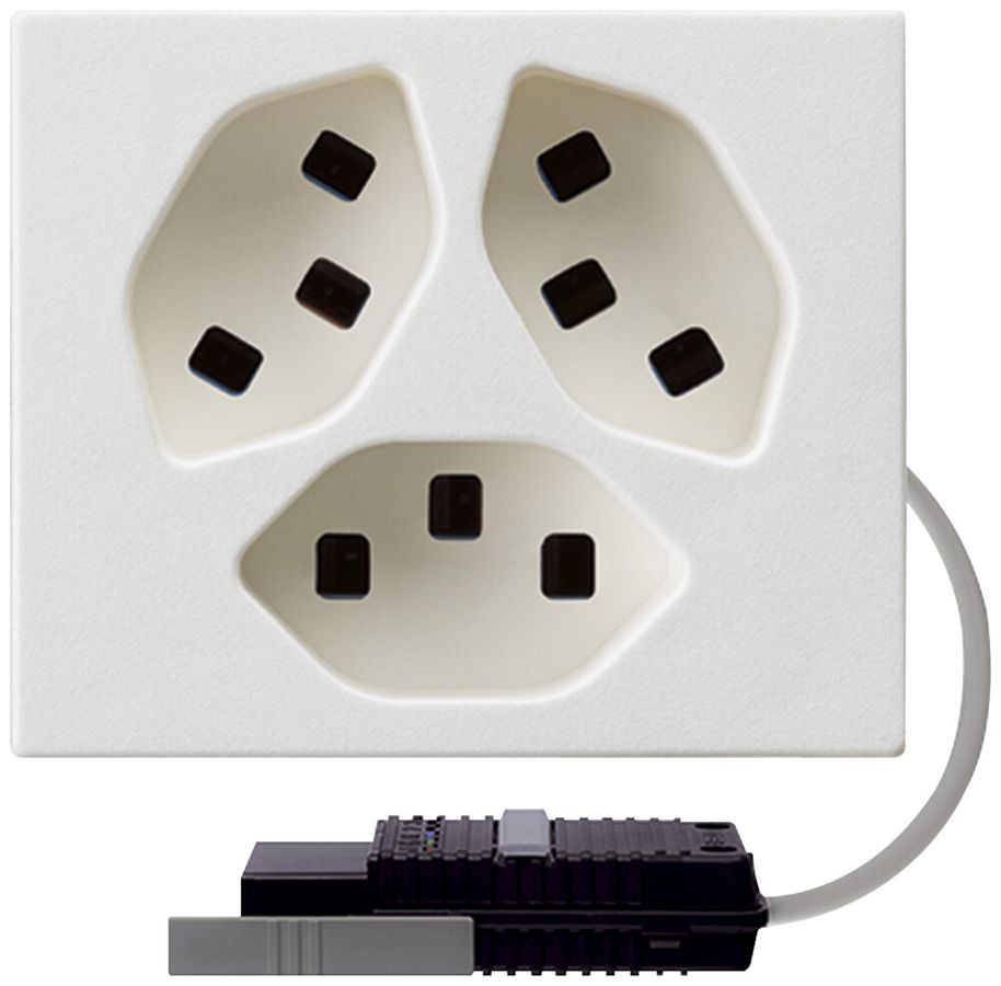 FLF-Steckdose Hager 3×Typ 23 mit Rundkabel-Dose L1 D weiss