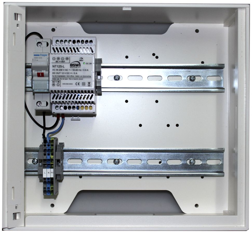 Alimentation AMD BSW NTG125-L, dans boîtier 12…14VDC, 5A pour module de charge