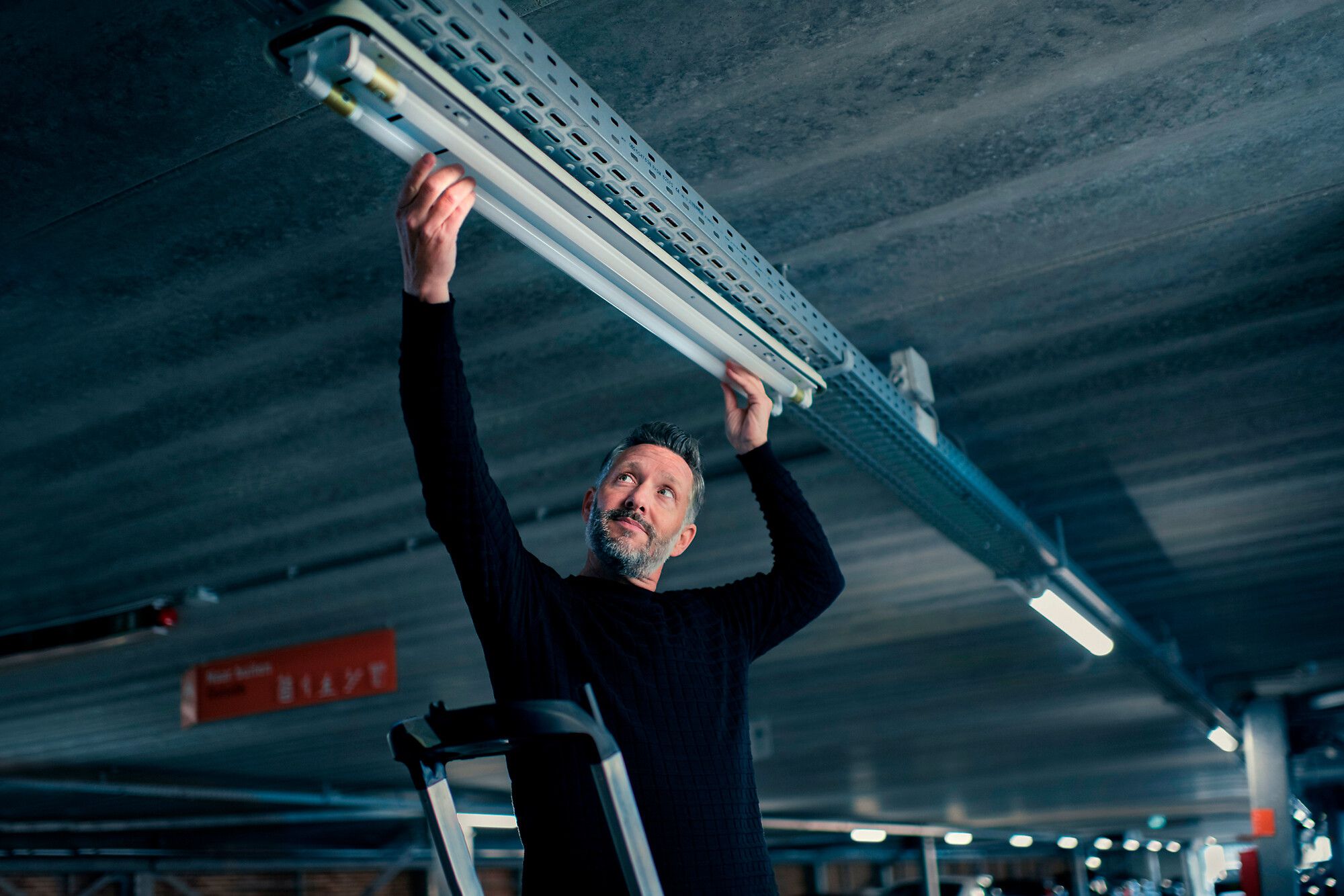 LED-Röhre Philips Connected G13 230V 7.6W 1150lm 4000K T8 160° DIM BT 604mm