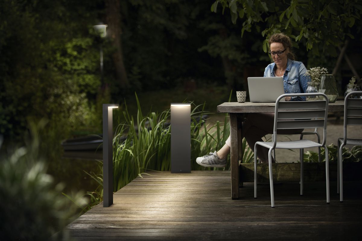 LED-Wegeleuchte myGarden Bustan, 9W 2700K 90×770×220mm IP44 anthrazit