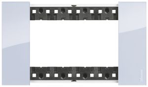 Telaio di copertura Living Now 4 moduli 147.5×86mm sky