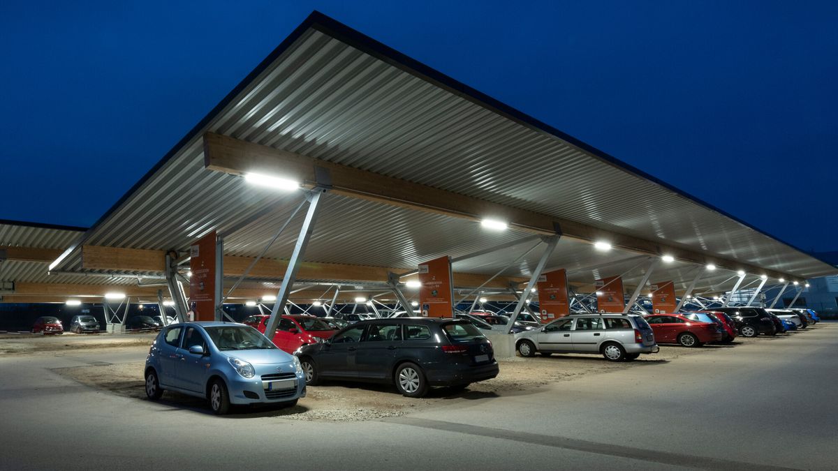 Lampada per locali umidi LED Steinel RS PRO SEN 42W 5940lm 3000K IP65 REG gr