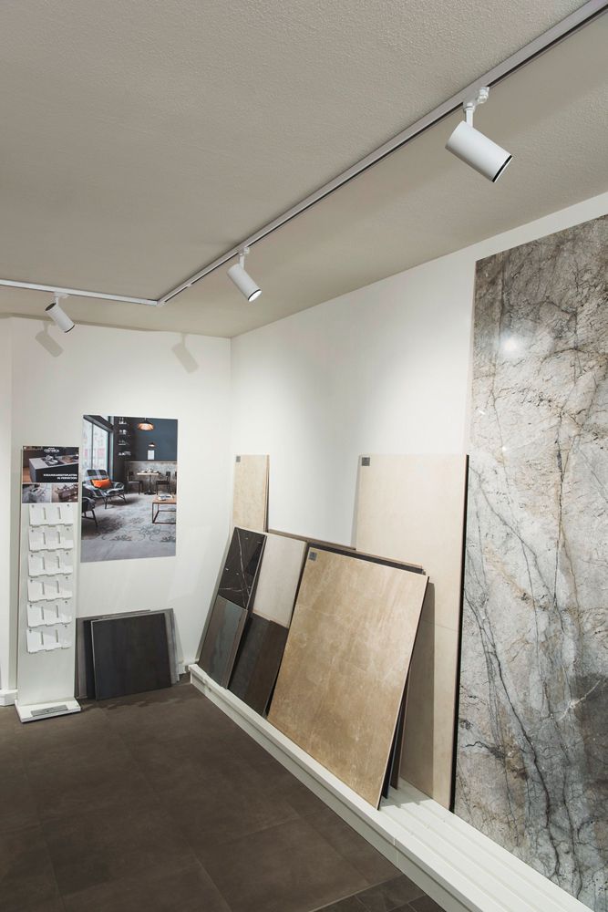 Spot LED SLV 3~ NUMINOS M PHASE 14W 1800lm 3000K 36° Ø85×185mm blanc