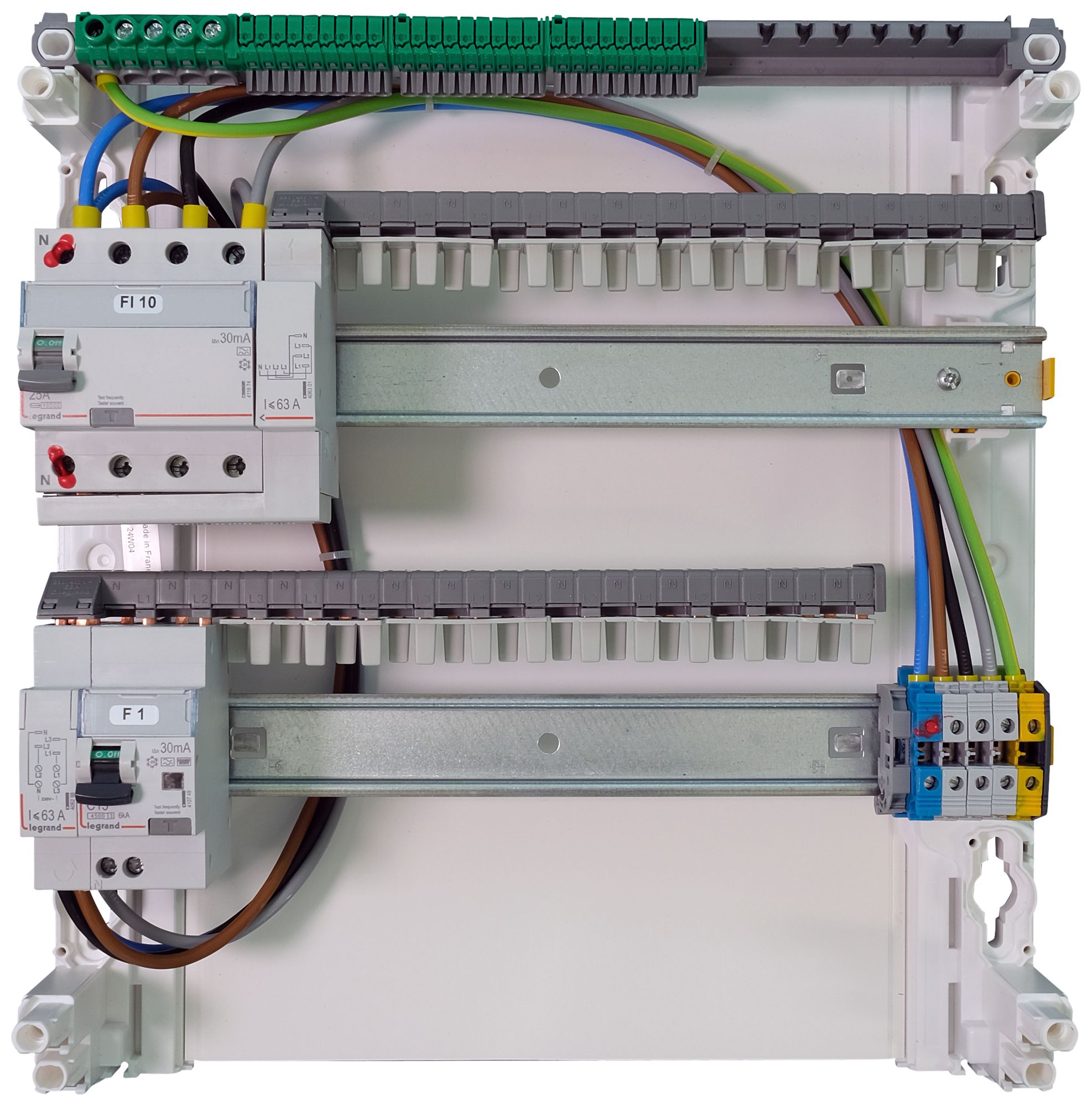 Centralino AP Legrand 2-file 36 UM bianco