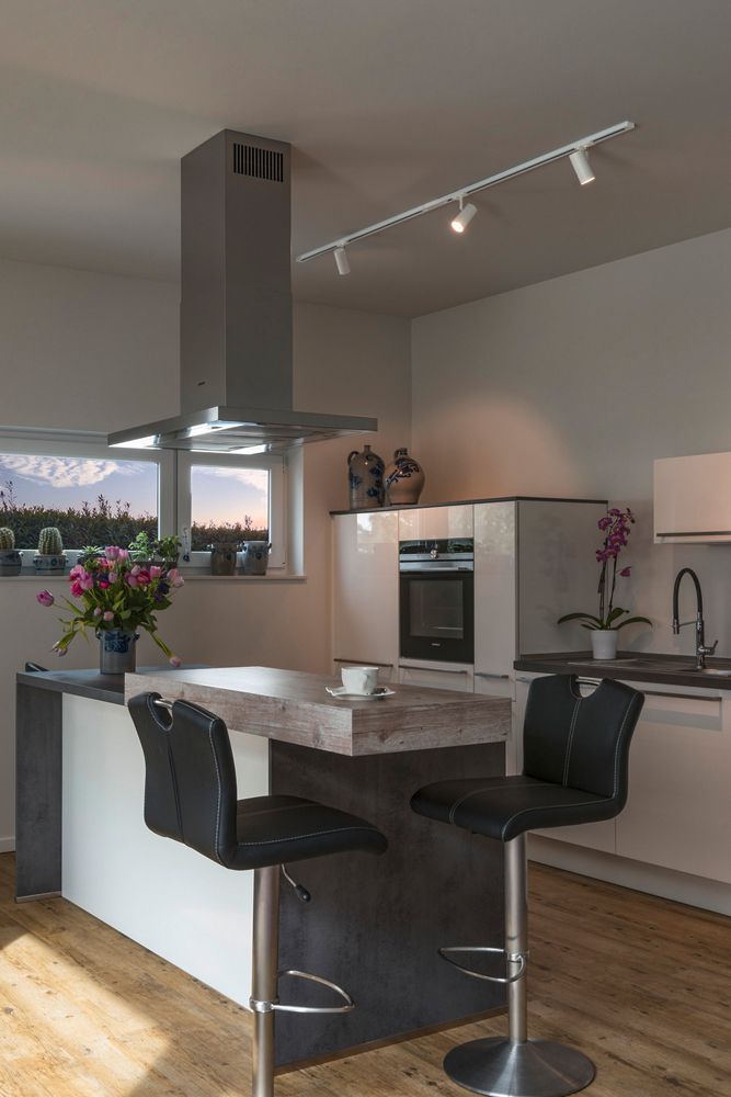 LED-Strahler-Set SLV NOBLO SPOT 19W 2250lm 927 32° DIM 1PH Ø50 ws mit Schiene