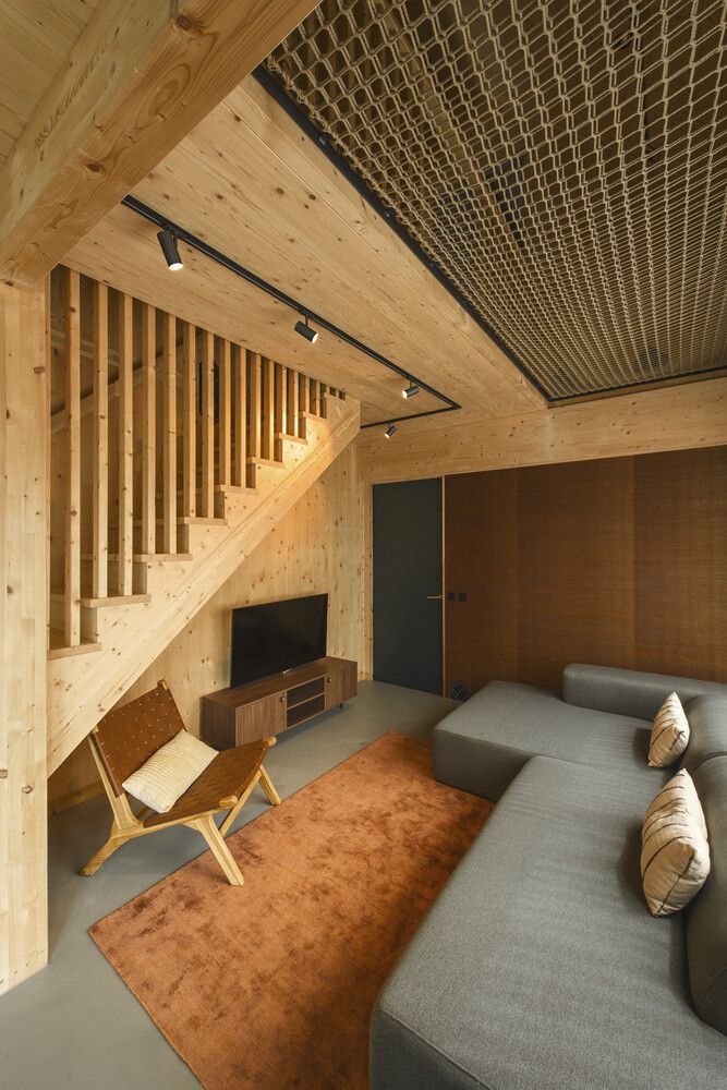 Proiettore LED SLV NOBLO SPOT PHASE 8.4W 450lm 920…930 36° REG 1fa Ø50mm nero