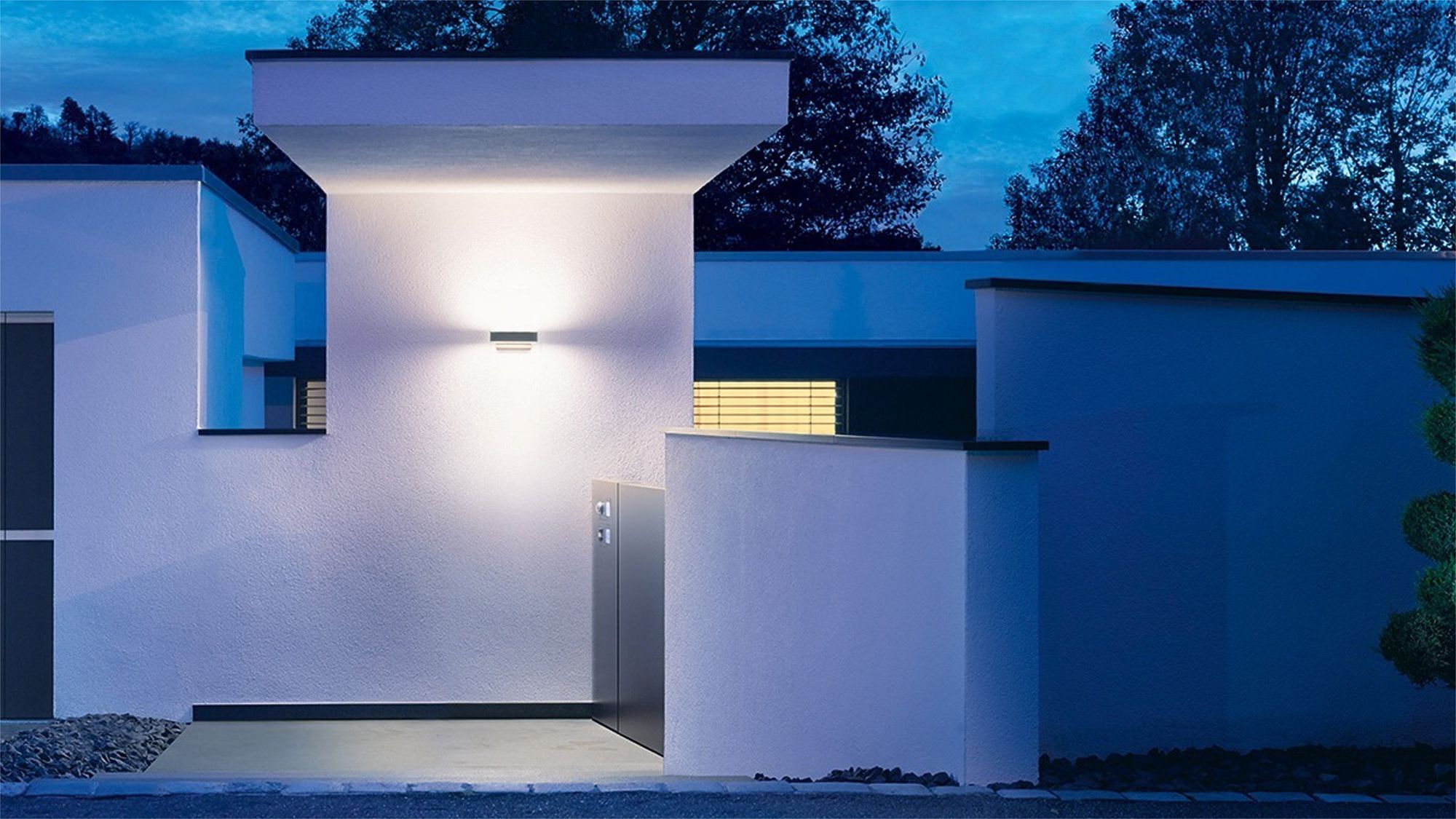 LED-Wandleuchte Steinel L 810 SC 9.8W 679lm 3000K IP44 mit Sensor Silber