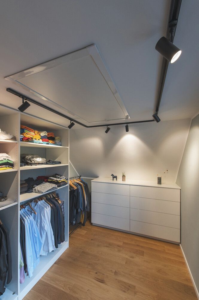 Proiettore LED SLV NOBLO SPOT PHASE 6W 750lm 930 32° REG 1fa Ø50mm nero