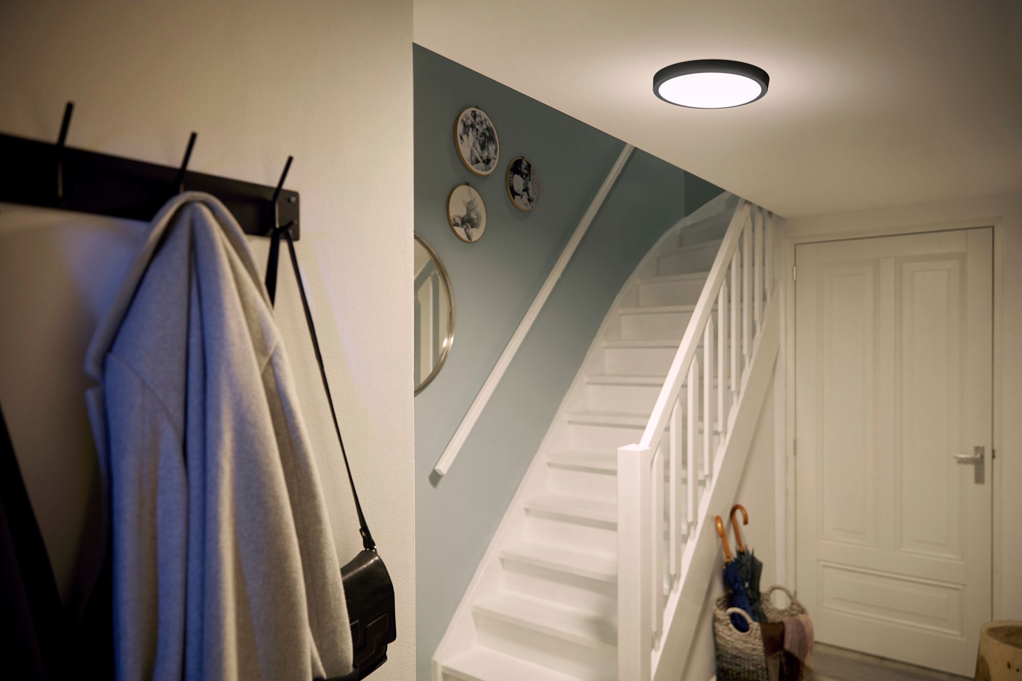 Downlight LED AP Philips Slim Surface 12W 1150lm 827 110° Ø210mm nero