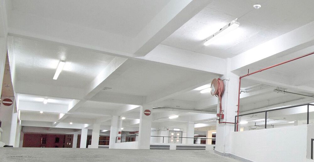 Luminaire p.locaux humides LED ESYLUX OLIVIA-2 43W 6800lm 4000K IP66 DALI-2 grc