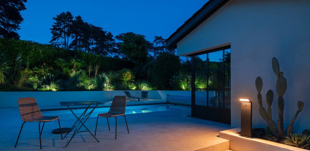 LED-Wegeleuchte SLV ORDI II PIR 10W 700lm 822/830 IP54 700mm schwarz