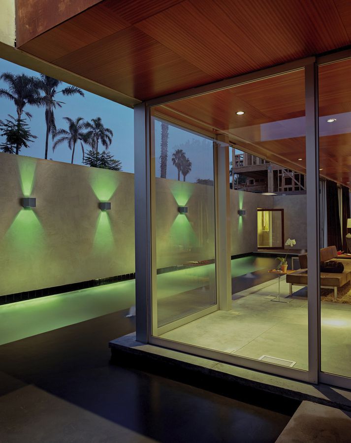 Applique LED LEDVANCE SMART+ Beam 8W 320lm 3000…6500K RGBW IP44 REG nero