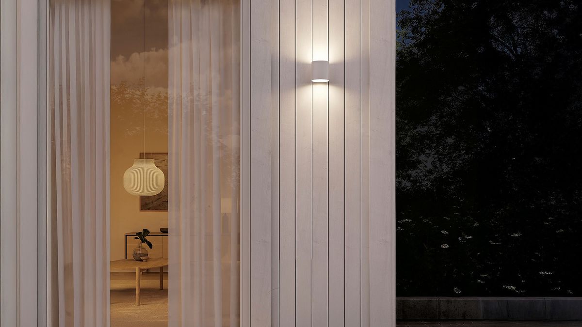 LED-Wandleuchte Plejd OUT-01-W 10W 2200…4000K IP45 DIM 104×100×135mm weiss