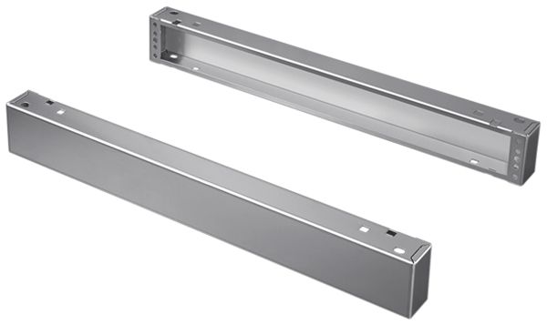 Cache-socle Rittal TS 8701.600 600×100mm face/revers acier affiné