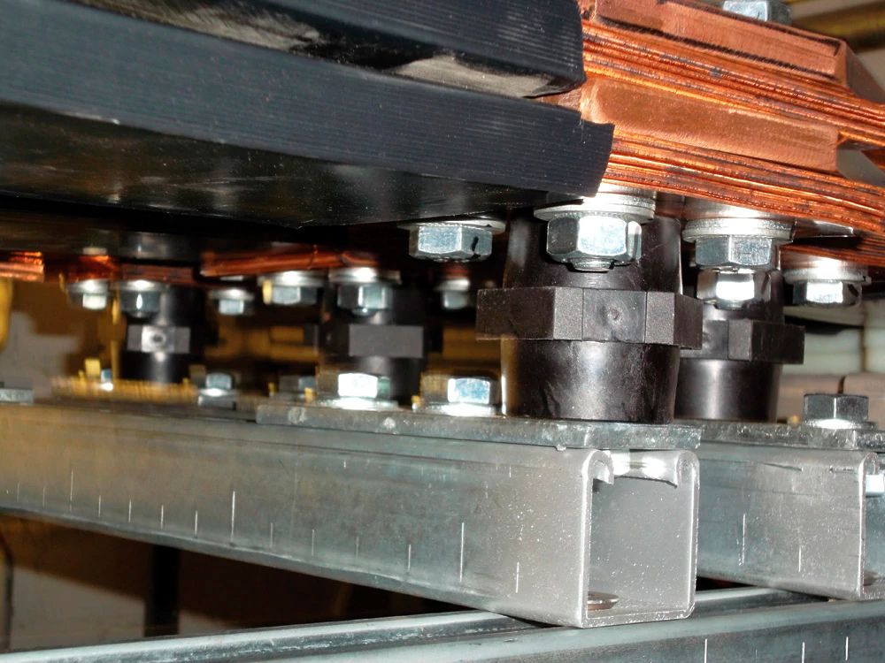 Stützisolator ERIFLEX ISOTP45M6 Polyamid M6 45mm