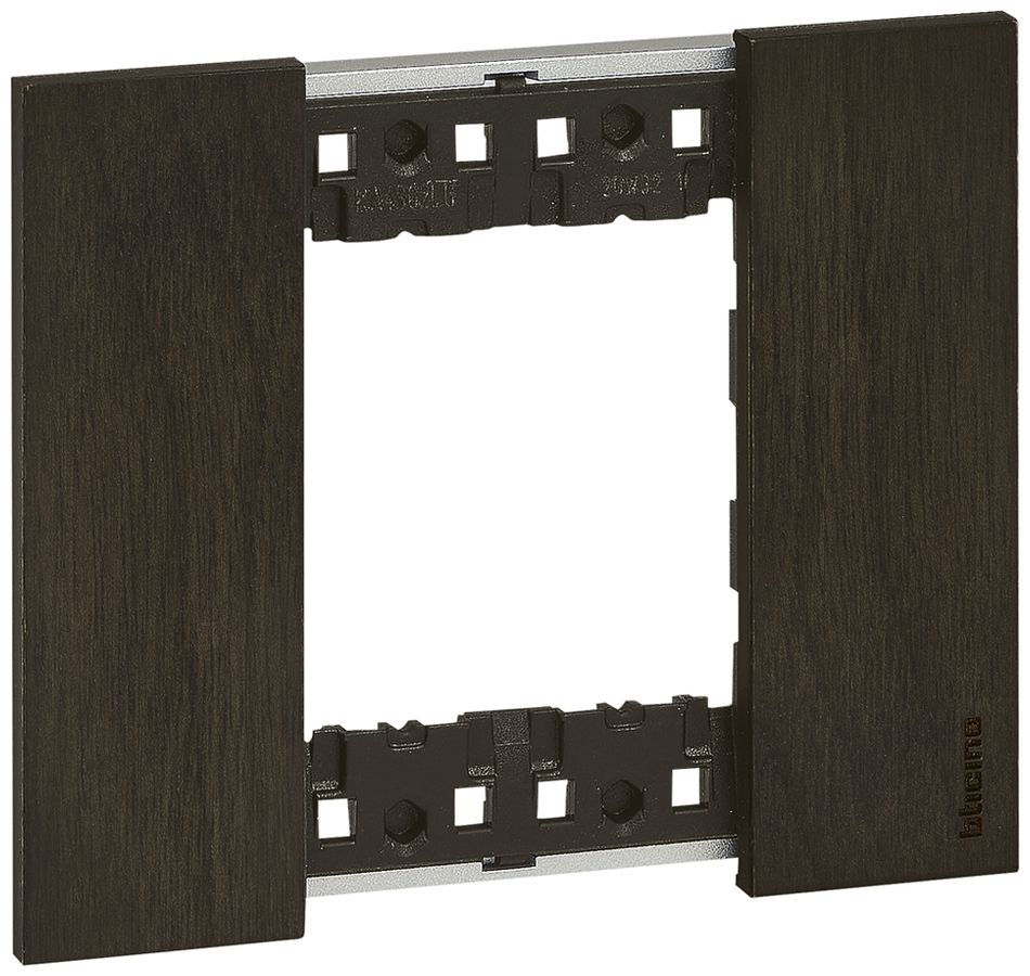 Abdeckrahmen Living Now 2 Module 102.5×86mm walnut