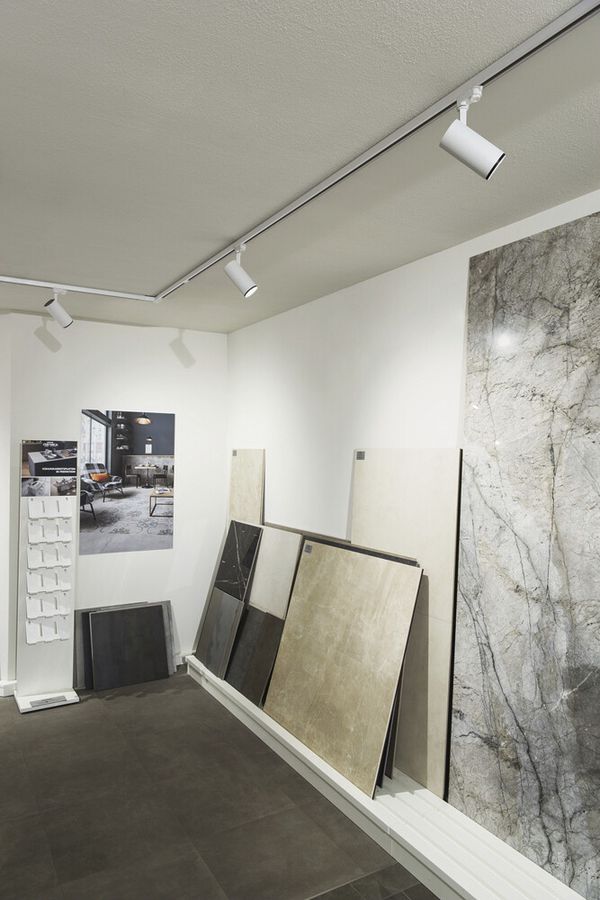 Spot LED SLV 3~ NUMINOS M PHASE 14W 1800lm 3000K 36° Ø85×185mm blanc