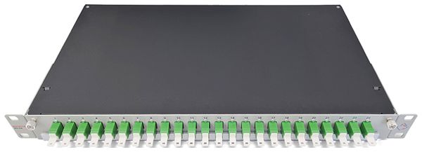 Spleissbox 19" Dätwyler OV-CH 24×LSH/APC grün OS2 vertikal 1HE Silber