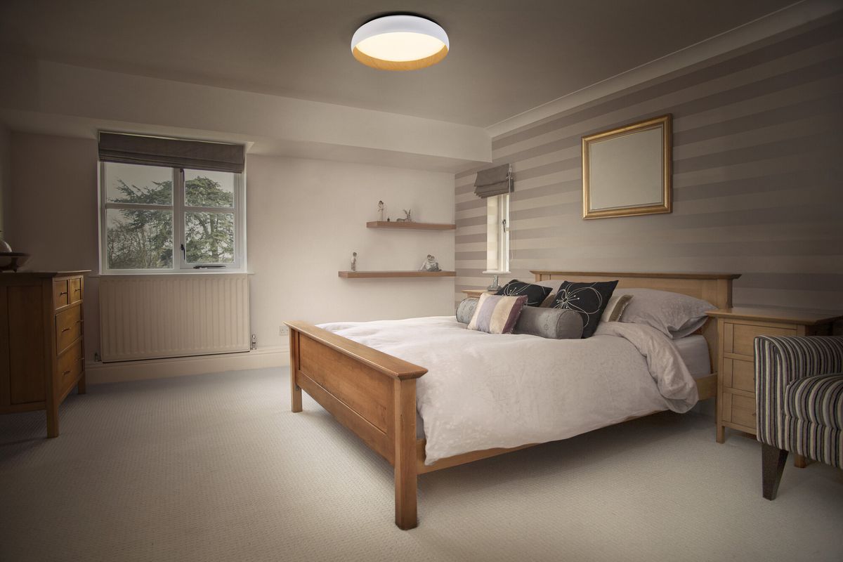 LED-Deckenleuchte LEDVANCE Orbis Livia 36W 2000lm 830 Ø520×115mm weiss/Holz