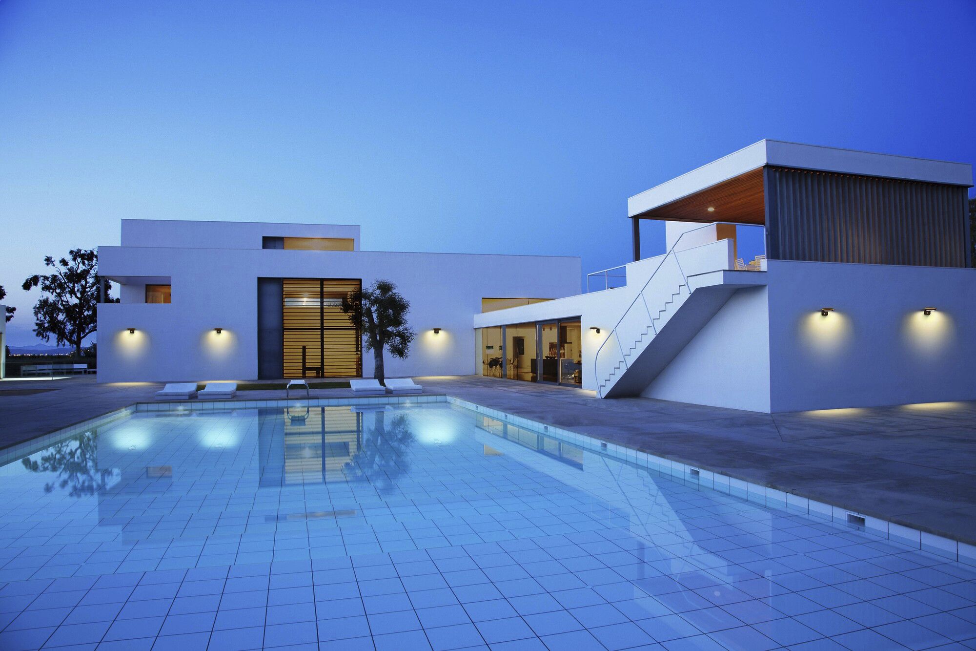 LED-Wandleuchte LEDVANCE ENDURA Solar PIR SEN 3.6W 180lm 3000K IP44 grau