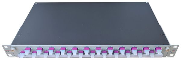 Coffret d'épissure 19" Dätwyler OV-CH 24×LCD/PC violet OM4 décalé 1UH argent