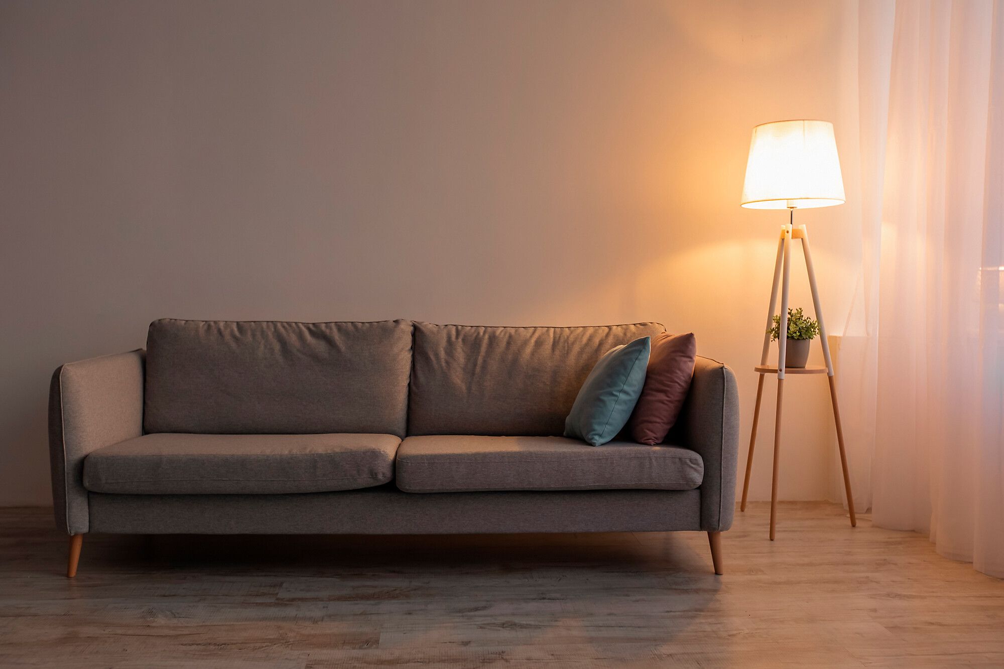 Lampe LED Philips MASTER E27 4W 840lm 2700K type A clair 300° VAR Ø60×108mm